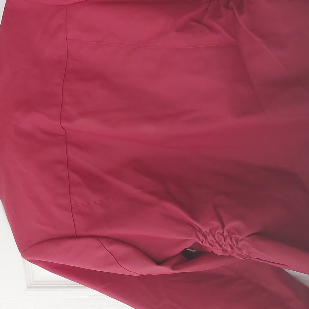 Red Jacket - Picture 4 of 4